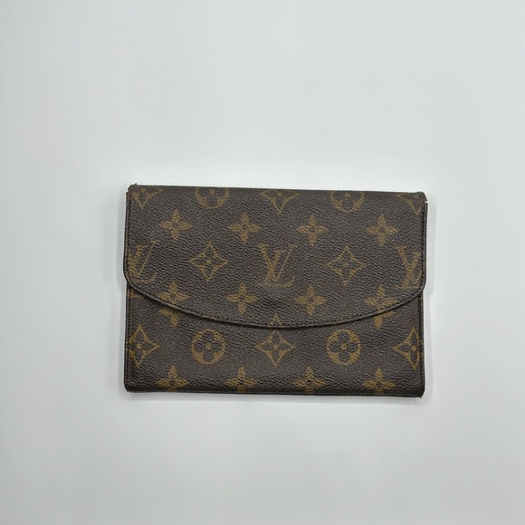 Louis Vuitton Wallet - Picture 4 of 10